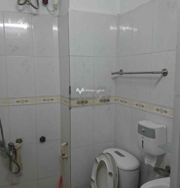 Trong nhà này gồm 3 PN, cho thuê nhà ở diện tích chung quy 30m2 thuê ngay với giá bất ngờ từ 11 triệu/tháng vị trí mặt tiền tọa lạc ở Đống Đa, Hà Nội-01