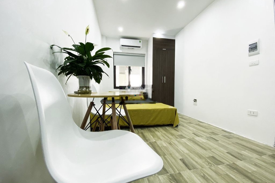 Cho thuê căn hộ chung cư giá 4,2 triệu/tháng, diện tích 25m2 vị trí đẹp tọa lạc ngay trên Pháo Đài Láng, Hà Nội-01
