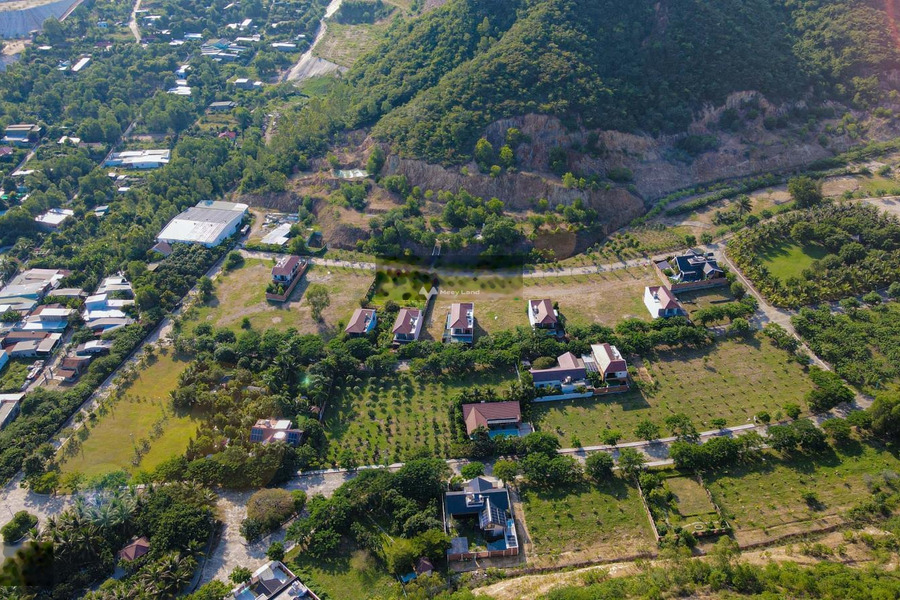 Vị trí đặt tại trung tâm Vĩnh Thái, Nha Trang bán đất, giá bán phải chăng từ 381.62 tỷ, hướng Tây có một diện tích sàn 28268m2-01