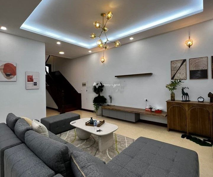 Tổng quan trong căn nhà 4 PN, bán nhà ở diện tích chuẩn 106m2 bán ngay với giá siêu rẻ từ 30.5 tỷ vị trí ở Phường 6, Hồ Chí Minh-01