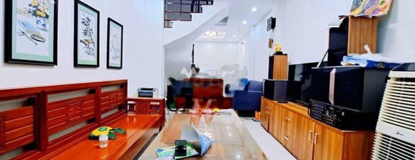 Bán nhà vị trí hấp dẫn Kim Mã, Hà Nội bán ngay với giá công khai 5.8 tỷ có diện tích chính 33m2 trong nhà nhìn chung có 4 phòng ngủ-03