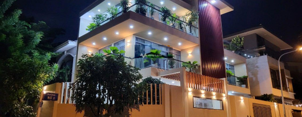 27 tỷ, bán liền kề diện tích mặt tiền 200m2 vị trí thuận tiện Bình Chánh, Hồ Chí Minh, nhìn chung gồm có 4 phòng ngủ, 5 WC giá tốt nhất-03