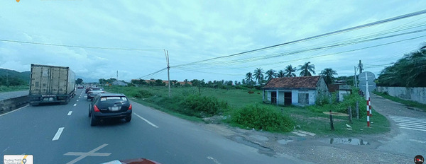 Bán đất thổ cư gần biển xã Vạn Hưng, huyện Vạn Ninh, tỉnh Khánh Hòa, 1345m2, mặt tiền 29m-03
