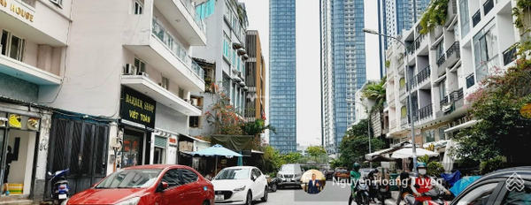 Trong nhà nhìn chung có 9 phòng ngủ bán nhà bán ngay với giá thương lượng chỉ 17.5 tỷ có diện tích 90m2 vị trí đặt ở Quận 1, Hồ Chí Minh-03