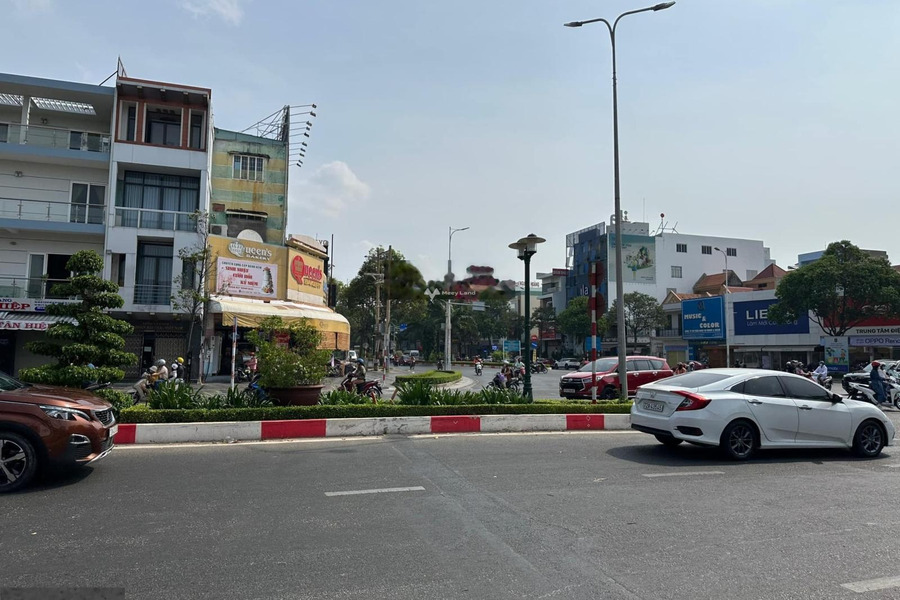 Cho thuê nhà tọa lạc trên Lê Hồng Phong, Bà Rịa-Vũng Tàu, thuê ngay với giá chính chủ chỉ 110 triệu/tháng có một diện tích 130m2-01