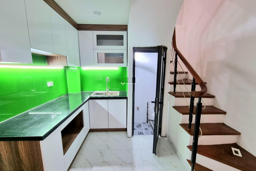 Vị trí đặt ở Chương Dương, Hà Nội bán nhà bán ngay với giá tốt từ 2.9 tỷ trong căn này gồm có 3 phòng ngủ 3 WC-01