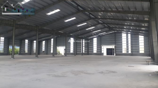 Vị trí hấp dẫn nằm ở Châu Sơn, Hà Nam cho thuê kho bãi 5000m2 giá thuê cực rẻ chỉ 360 triệu/tháng đường mặt tiền ngang 25 mét khu vực đông đúc