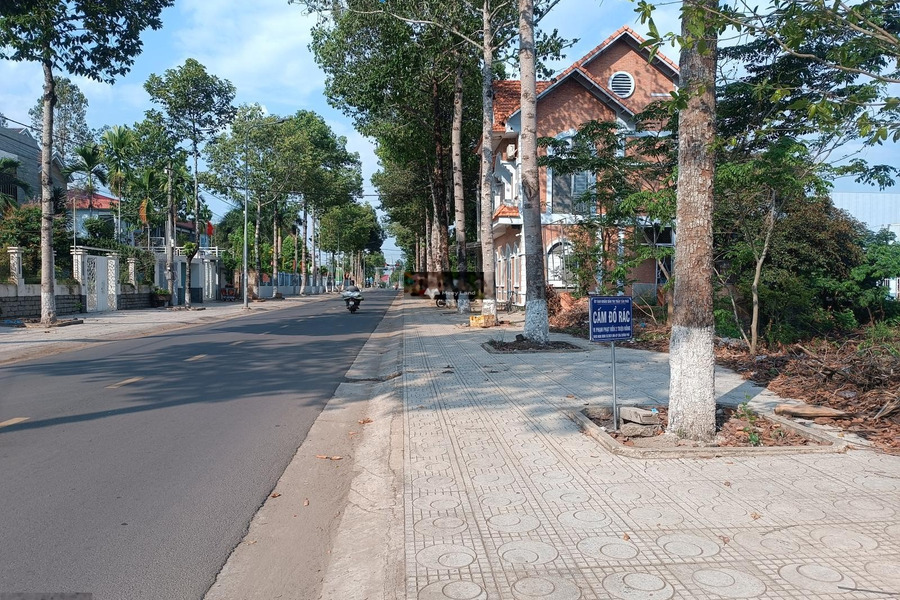 Tân Phú, Tân Phú bán đất giá bán thỏa thuận từ 7.5 tỷ, hướng Đông - Nam diện tích sàn là 300m2-01
