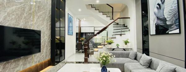Bán căn nhà vị trí đặt tọa lạc ngay ở Phú Gia, Tây Hồ bán ngay với giá siêu tốt 5.6 tỷ có diện tích rộng 48m2 nhà gồm 4 phòng ngủ vị trí thuận lợi-02