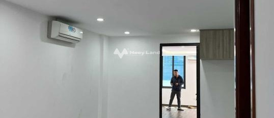 Với diện tích rộng 80m2, cho thuê nhà ở vị trí mặt tiền nằm trên Nam Trung Yên, Cầu Giấy vị trí siêu đẹp-03