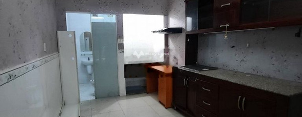 Diện tích là 52m2, cho thuê nhà ở vị trí mặt tiền gần Phường 11, Hồ Chí Minh, trong nhà bao gồm có 5 PN, 3 WC tiện ích đầy đủ-02