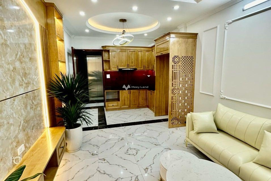 Nhà có 3 PN bán nhà ở diện tích 40m2 bán ngay với giá đặc biệt từ 7.1 tỷ tọa lạc tại Định Công, Hoàng Mai-01