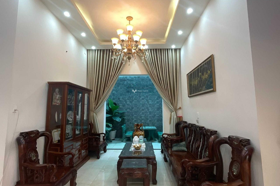 Tổng 3 phòng ngủ cho thuê nhà ở có một diện tích là 130m2 giá thuê hợp lý 35 triệu/tháng vị trí thuận lợi ở Gò Vấp, Hồ Chí Minh, hướng Tây - Nam-01