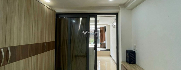 Với diện tích tiêu chuẩn 140m2, cho thuê nhà ở vị trí đẹp tọa lạc ngay ở Vũ Huy Tấn, Phường 3, trong nhà tổng quan bao gồm 1 phòng ngủ giá tốt nhất-02