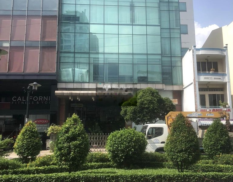 Thuê ngay với giá sang tên chỉ 900 triệu/tháng cho thuê sàn văn phòng vị trí hấp dẫn ngay tại Phan Xích Long, Phú Nhuận có diện tích khoảng 2300m2-01