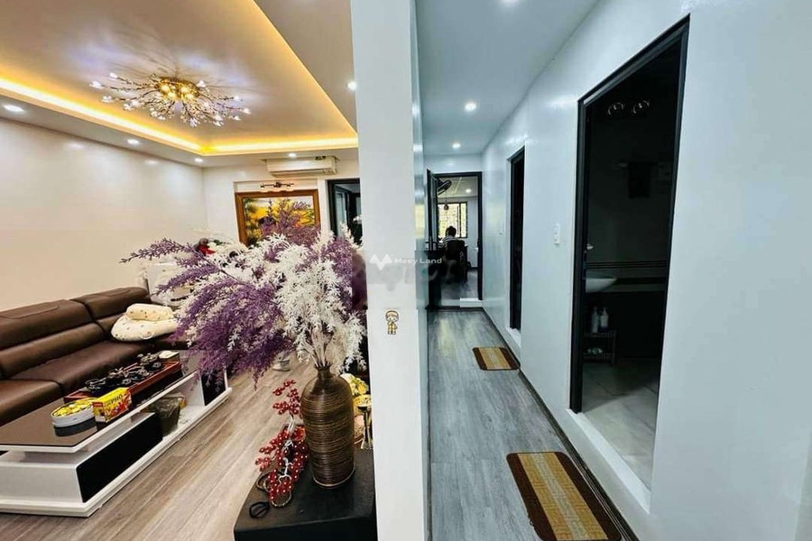 Căn hộ này gồm có 2 phòng ngủ, bán chung cư mặt tiền tọa lạc ngay tại Hoàng Mai, Hà Nội, tổng quan căn này 2 phòng ngủ, 2 WC lh ngay kẻo lỡ-01