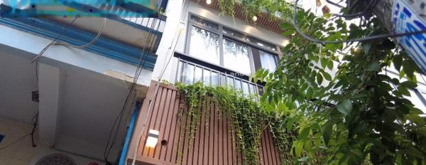 Bán nhà Bên trong Phường 8, Hồ Chí Minh bán ngay với giá tốt nhất 6.6 tỷ có diện tích chính 43m2 hướng Nam tổng quan căn nhà này gồm 4 PN-02