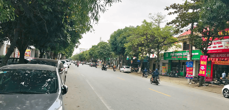 Bán nhà mặt đường kinh doanh Nguyễn Văn Cừ gần phía Nguyễn Sỹ Sách, Hưng Phúc, thành phố Vinh