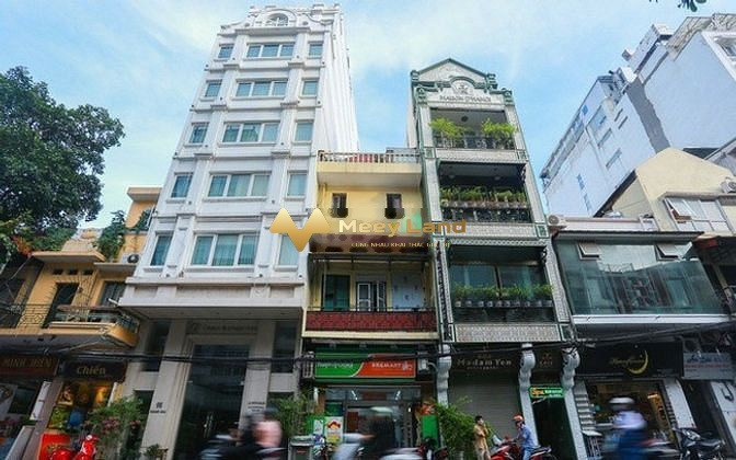 Diện tích 40m2 bán nhà ở vị trí đẹp nằm ngay Quận 11, Hồ Chí Minh tổng quan ở trong nhà 5 PN 6 WC cảm ơn đã xem tin.