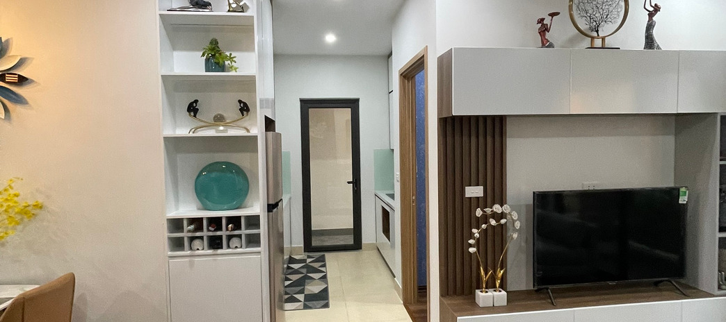 Cần cho thuê căn hộ cao cấp Royal City, Hà Nội. Diện tích 141m2, giá 15 triệu/tháng