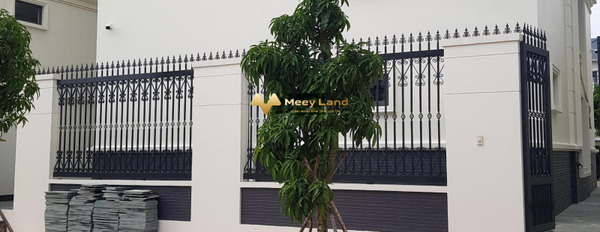 Giá thuê quy định chỉ 100 triệu/tháng cho thuê sàn văn phòng vị trí đặt vị trí ngay trên Phường Phú Hữu, Hồ Chí Minh Có tổng diện tích 300 m2-02