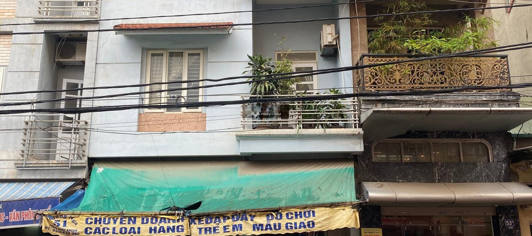 Mặt tiền nằm ngay tại Sơn Tây, Hà Nội cho thuê nhà giá thuê rẻ bất ngờ 15 triệu/tháng, trong nhà này gồm 3 phòng ngủ, 2 WC
