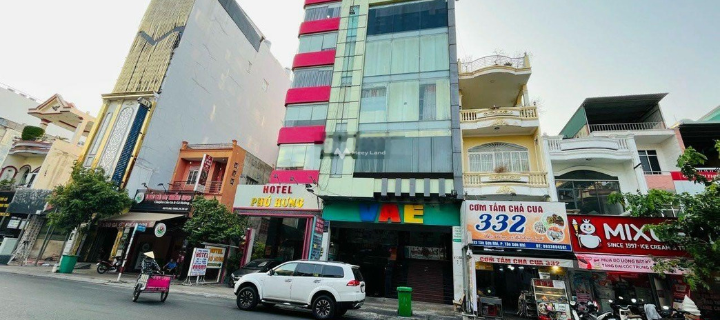Diện tích 200m2 bán nhà ở ngay trên Tân Phú, Hồ Chí Minh lh xem trực tiếp