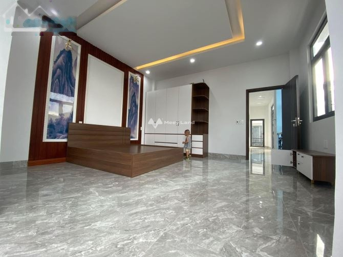 Diện tích 90m2, bán biệt thự vị trí đặt vị trí ở Thủ Khoa Huân, Thuận An, tổng quan căn này 3 PN, ngõ trước nhà ngang 12 m nhà bao mới-01