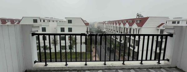 Nhà gồm 5 phòng ngủ cho thuê nhà ở diện tích thực dài 75m2 giá thuê khuyến mãi 12.5 triệu/tháng mặt tiền nằm ngay trên Từ Sơn, Bắc Ninh, hướng Tây-02