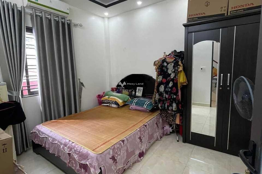 Vị trí đẹp nằm trên Hùng Vương, Hồng Bàng bán nhà bán ngay với giá sang tên chỉ 2.2 tỷ trong nhà tổng quan có 3 phòng ngủ 2 WC-01