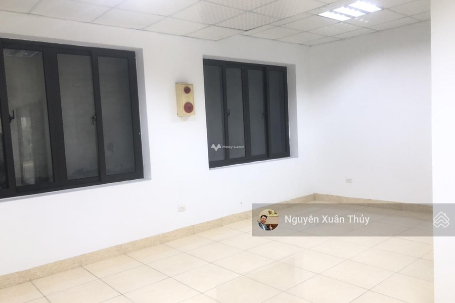 Ngay trên Lâm Hạ, Hà Nội cho thuê sàn văn phòng diện tích trong khoảng 120m2-01