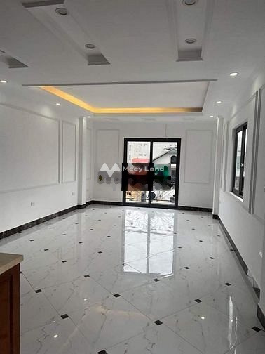 Nhà gồm 6 phòng ngủ cho thuê nhà ở diện tích rất rộng 52m2 giá thuê mong muốn 22 triệu/tháng vị trí đẹp tọa lạc gần Tô Hiệu, Hà Nội-01