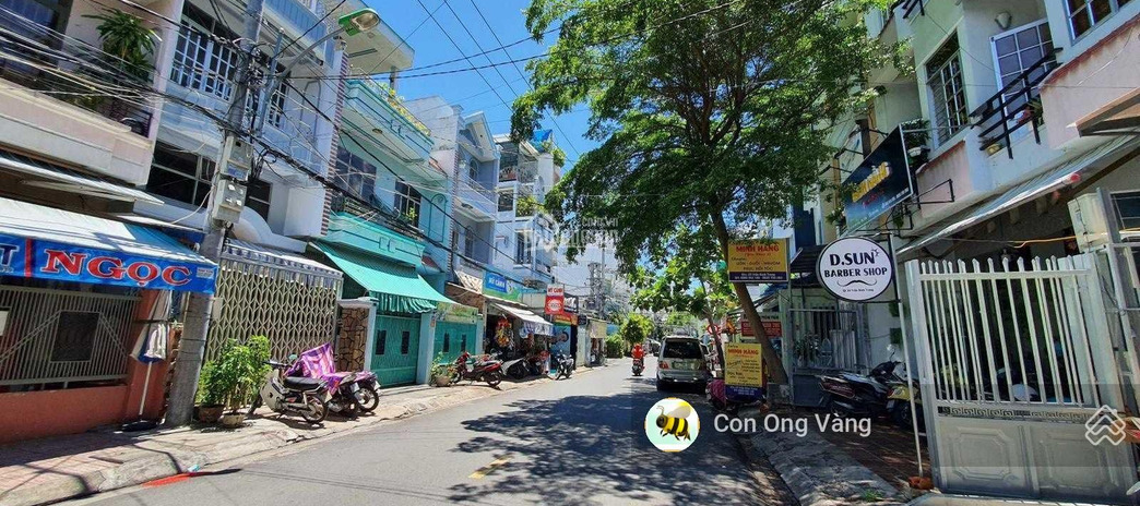 Nhà 2 PN bán nhà ở diện tích rộng 108m2 bán ngay với giá cơ bản 9 tỷ vị trí nằm tại Trần Bình Trọng, Nha Trang, hướng Đông - Nam