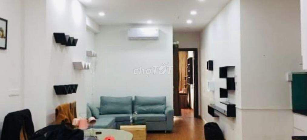 Cho thuê chung cư 97 Láng Hạ, 48m2, 1 phòng ngủ, đủ đồ 10 triệu