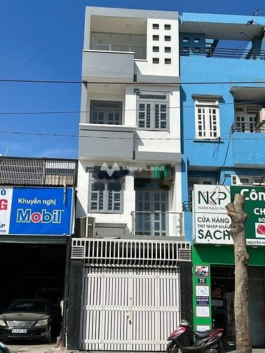 Vị trí ngay trên An Phú, Quận 2 cho thuê nhà thuê ngay với giá thương mại từ 25 triệu/tháng, trong căn này gồm có 4 PN, 5 WC-01