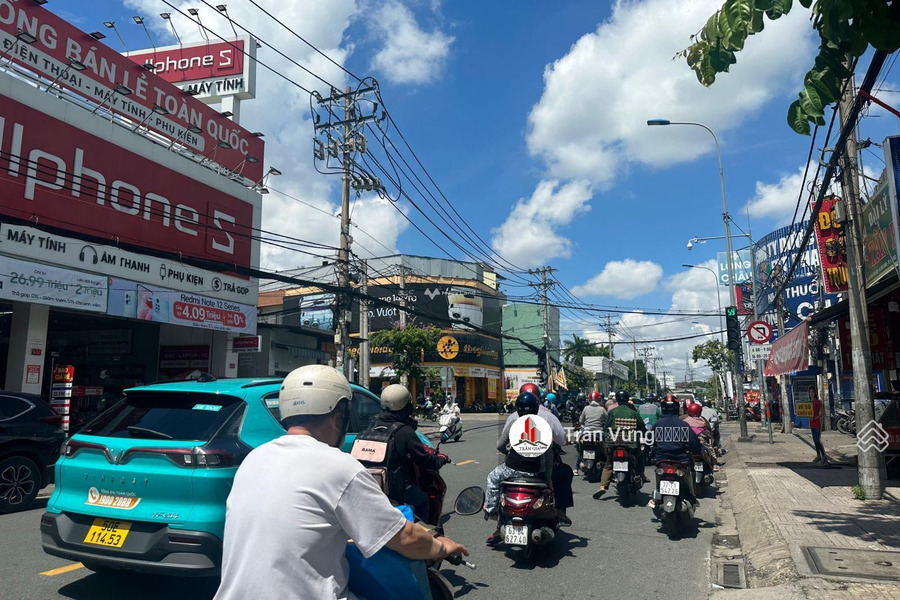 Nằm tại Thủ Đức, Hồ Chí Minh, bán nhà, bán ngay với giá thực tế chỉ 55 tỷ có diện tích gồm 570m2 hãy nhấc máy gọi ngay-01