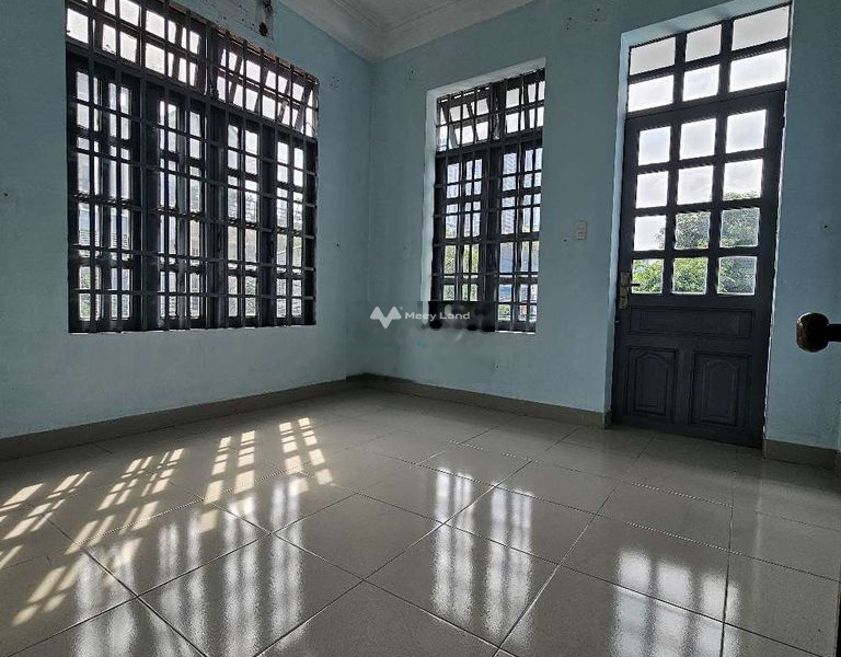 Cần cho thuê nhà ở nằm ngay Phú Hòa, Thủ Dầu Một, giá thuê khuyến mãi 12 triệu/tháng có diện tích khoảng 125m2, trong nhà này thì có 5 PN giá siêu rẻ-01
