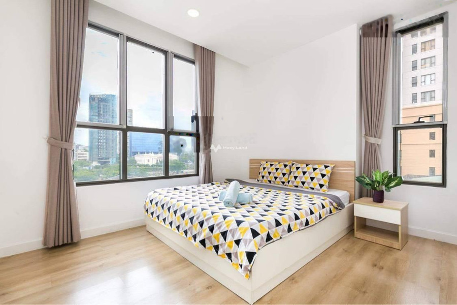Căn hộ 3 phòng ngủ, bán căn hộ hướng Tây - Bắc mặt tiền tọa lạc ngay Quận 4, Hồ Chí Minh, ngôi căn hộ bao gồm 3 PN, 3 WC giao thông đông đúc-01