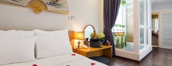 Cần bán khách sạn vị trí đặt tọa lạc tại Hàng Bồ, Hà Nội. Diện tích 90m2-03