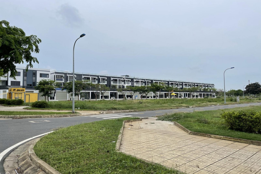 Nằm tại Nguyễn Duy Trinh, Trường Thạnh bán đất 5.3 tỷ, hướng Đông - Nam diện tích đúng với trên ảnh 100m2-01