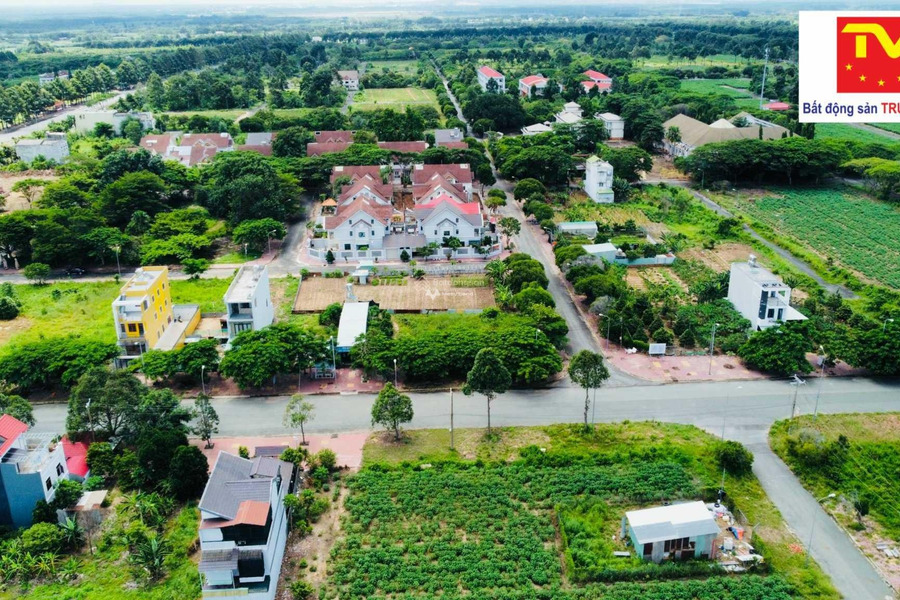 Cắt lỗ bán mảnh đất, 100m2 giá khủng chỉ 900 triệu tọa lạc ngay ở Nhơn Trạch, Đồng Nai giao thông thuận lợi-01