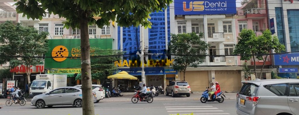 Nhà có tất cả 8 phòng ngủ, cho thuê nhà, giá thuê cạnh tranh chỉ 120 triệu/tháng có diện tích khoảng 140m2 Bên trong Quận 8, Hồ Chí Minh-02