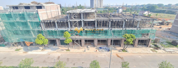 Giá chỉ 3.75 tỷ bán nhà có diện tích 100 m2 tọa lạc ngay trên Định Trung, Vĩnh Yên hướng Bắc khách có thiện chí liên hệ ngay-02