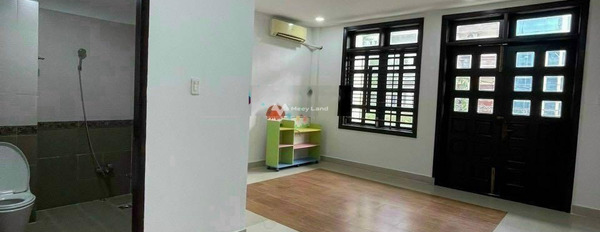 Nhà 4 PN cho thuê nhà ở với diện tích chuẩn 100m2 giá thuê mua liền 35 triệu/tháng vị trí tốt tại Lê Thị Hồng, Hồ Chí Minh-02