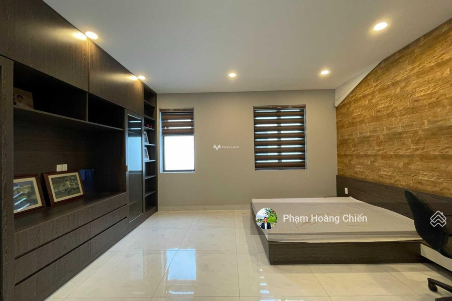 Căn nhà gồm có tất cả 4 PN, bán nhà ở có diện tích rộng 100m2 giá bán cực mềm 13 tỷ ở An Phú, Hồ Chí Minh hướng Nam-01