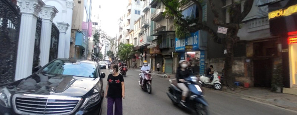 Có diện tích 120m2 bán nhà nằm tại Nguyễn Du, Hà Nội hãy nhấc máy gọi ngay-02