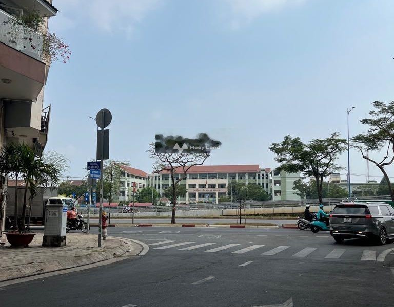 Diện tích 60m2 bán nhà ở vị trí nằm ngay ở Quận 5, Hồ Chí Minh trong nhà nhìn chung gồm có 4 phòng ngủ 5 WC hỗ trợ mọi thủ tục miễn phí-01