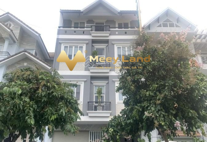 DT 237m2 bán nhà ở ngay trên Dương Văn An, Quận 2 tin chính chủ