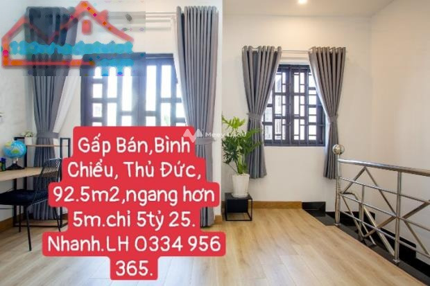 Diện tích khoảng 92m2 bán nhà vị trí đẹp ngay tại Bình Chiểu, Hồ Chí Minh nhà tổng quan gồm 3 PN đường trước nhà ngang 5 m vị trí thuận lợi-01