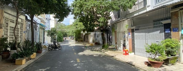 Cho thuê nhà có một diện tích 50m2 vị trí đẹp ngay tại Lê Thị Hồng, Gò Vấp giá thuê mong muốn 11 triệu/tháng, căn nhà bao gồm có 3 PN-03